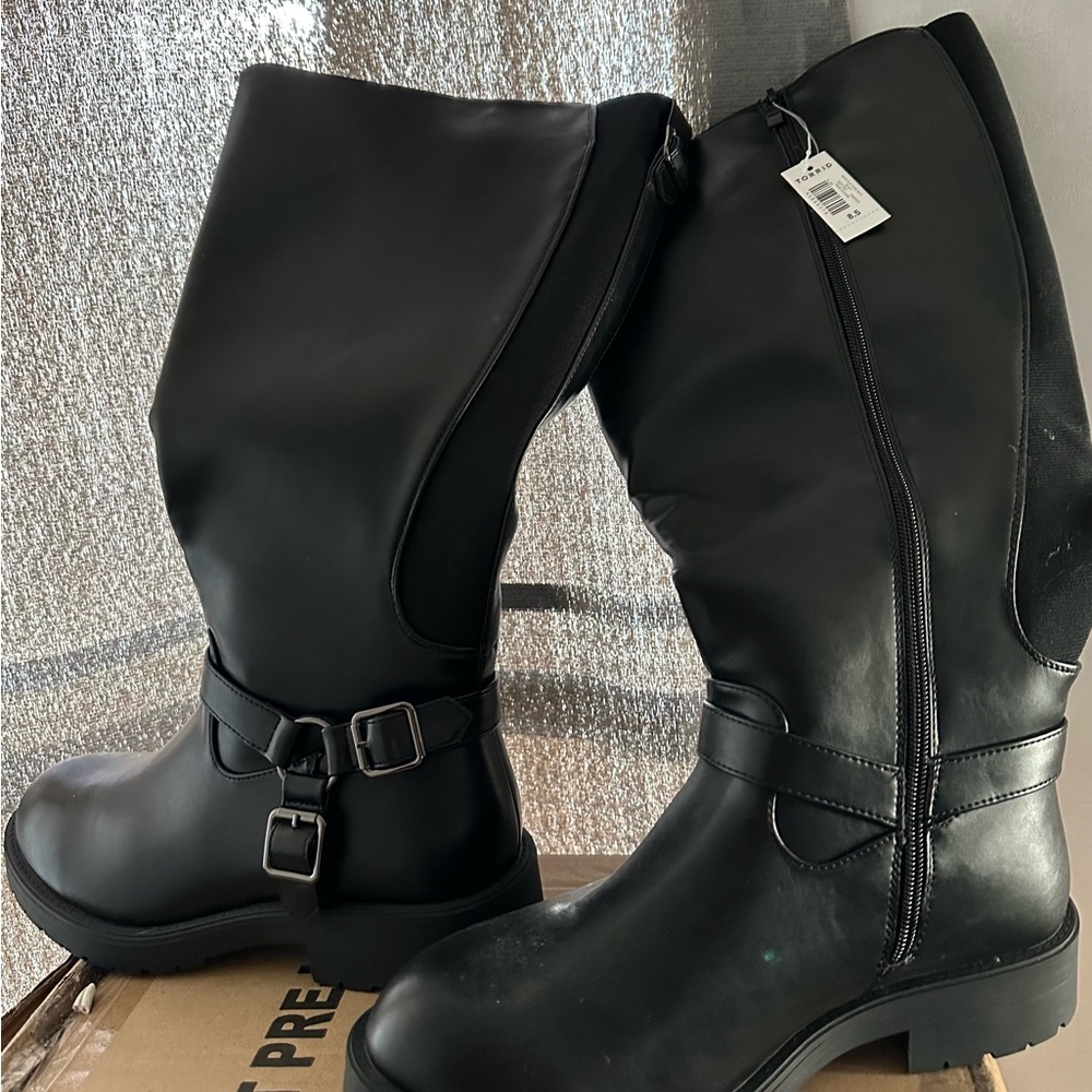 Brand new wide calf size 8.5 from torrid